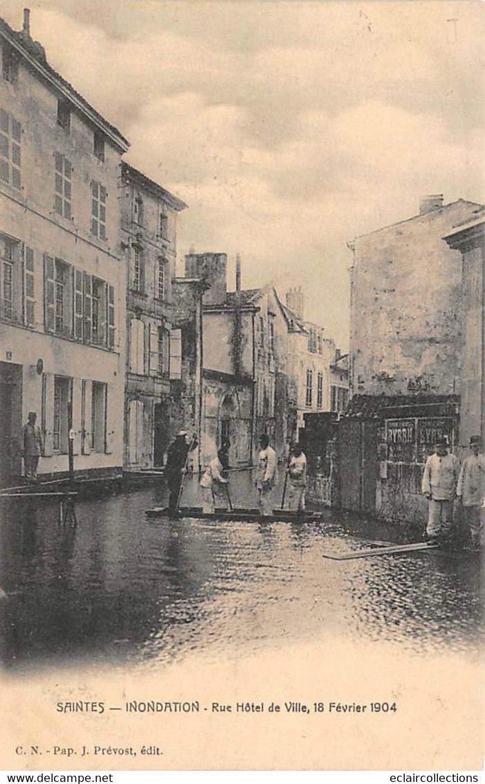 Saintes          17             Inondation  1904.    Rue De L'Hôtel De Ville             (voir Scan) - Saintes