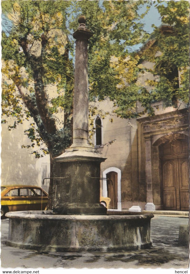 SAINT-ZACHARIE. Fontaine Provençale, Place De L'Eglise - Saint-Zacharie