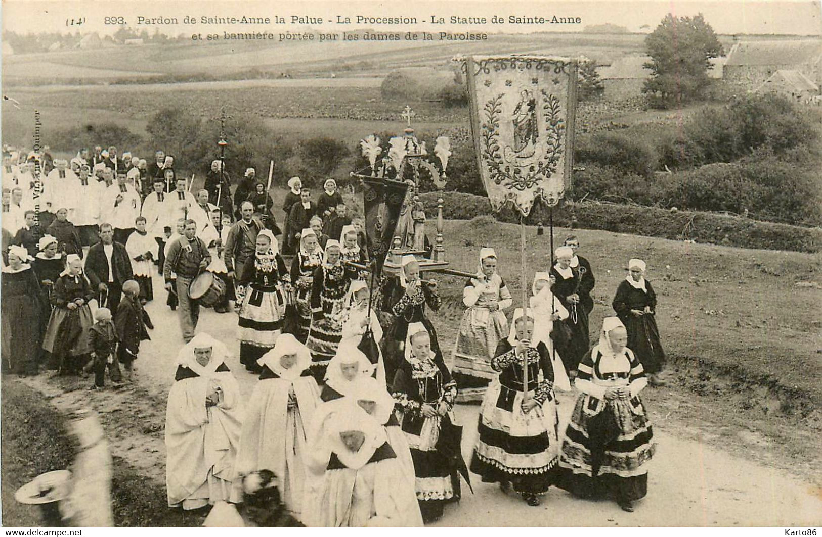 Plonévez Porzay * Pardon De Ste Anne La Palud * La Procession * Statue Portée Par Les Dames De La Paroisse - Plonévez-Porzay