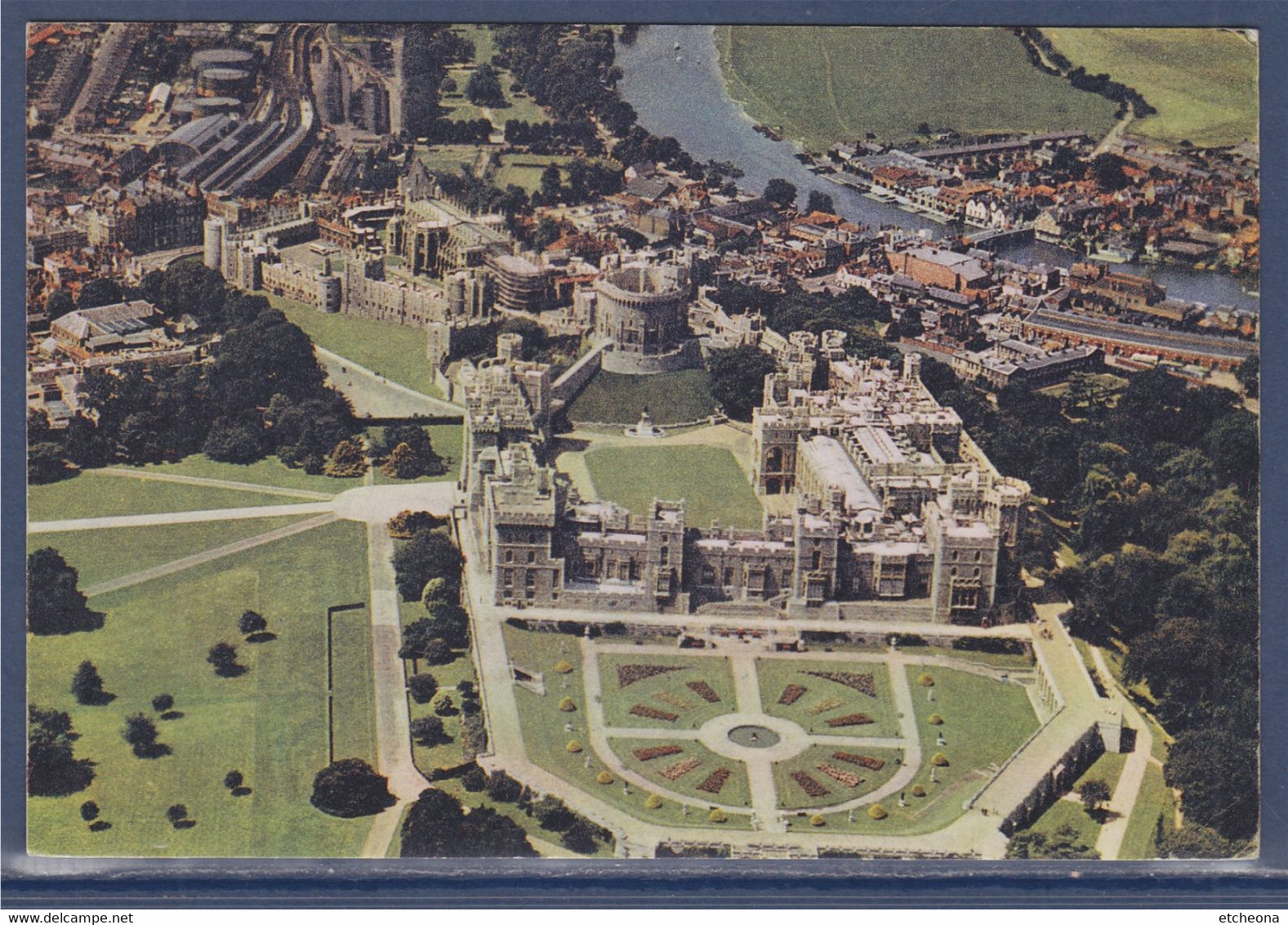 Windsor Castle, Le Château De Windsor Vue Aérienne CP. 1 Timbre Anglais Londres 13 05 1967 - Windsor Castle