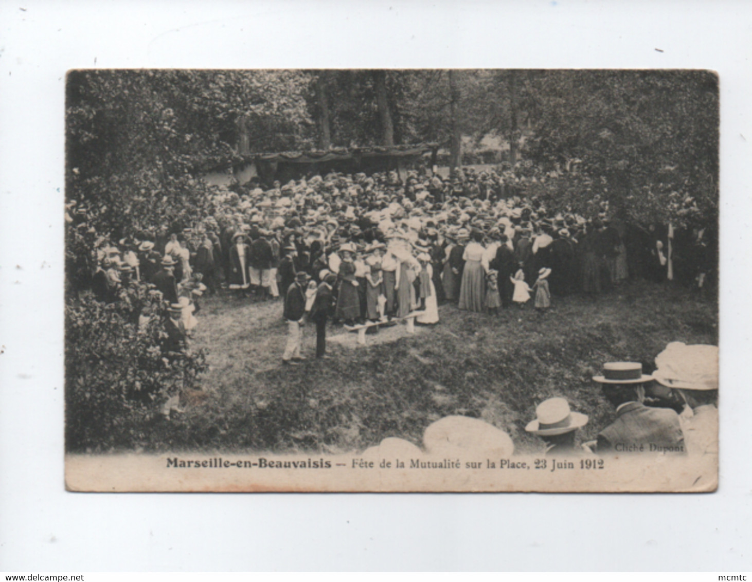 CPA Abîmée - Marseille-en-Beauvaisis - Fête De La Mutualité Sur La Place , 23 Juin 1912 - Marseille-en-Beauvaisis