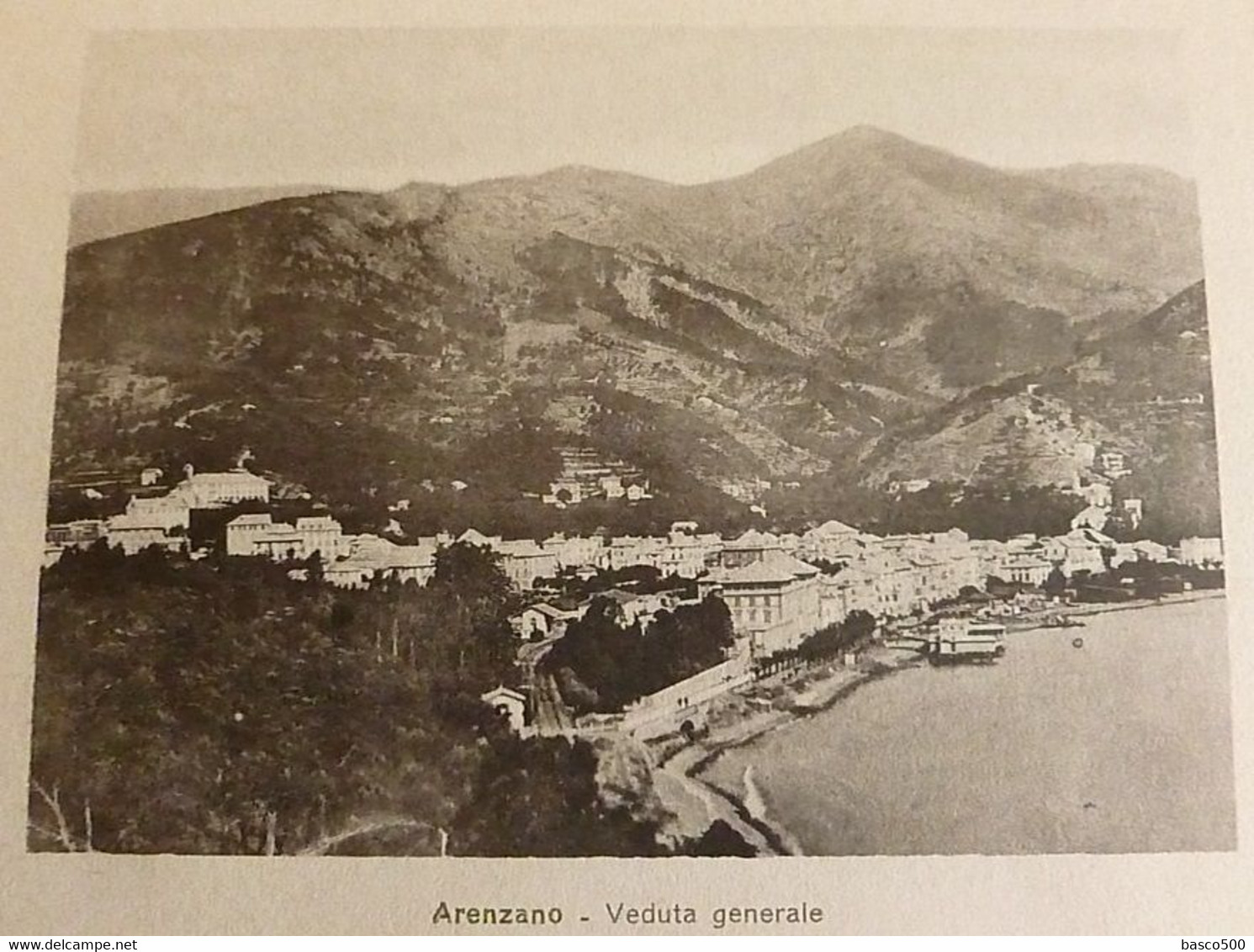 Album Souvenir RIVIERA ITALIENNE 36 Cartes VARAZZE BORDIGHERA OSPEDALETTI CELLE PORTO MAURIZIO PEGLI.....