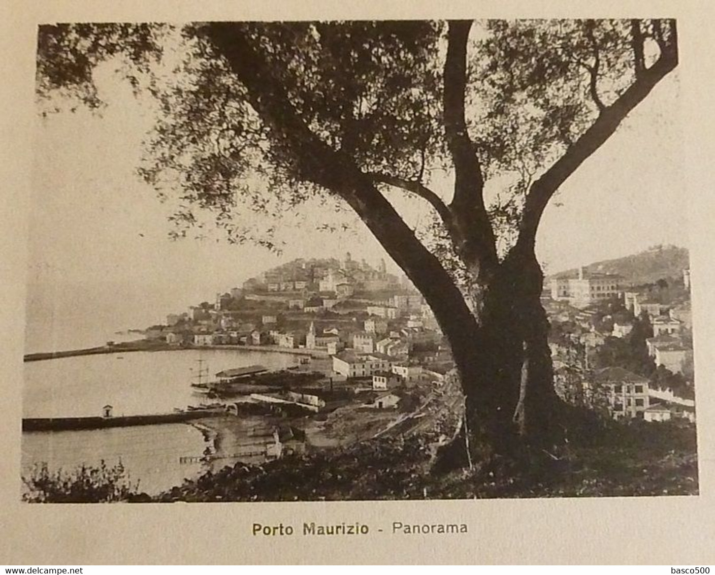 Album Souvenir RIVIERA ITALIENNE 36 Cartes VARAZZE BORDIGHERA OSPEDALETTI CELLE PORTO MAURIZIO PEGLI.....