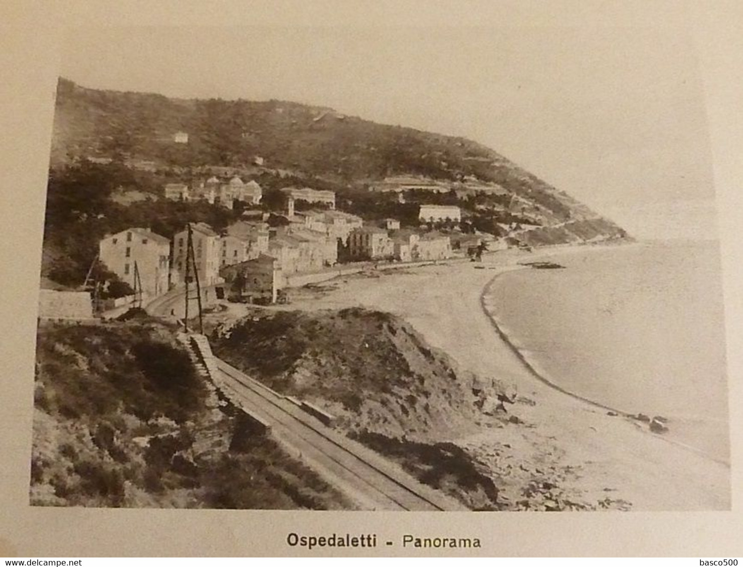 Album Souvenir RIVIERA ITALIENNE 36 Cartes VARAZZE BORDIGHERA OSPEDALETTI CELLE PORTO MAURIZIO PEGLI.....