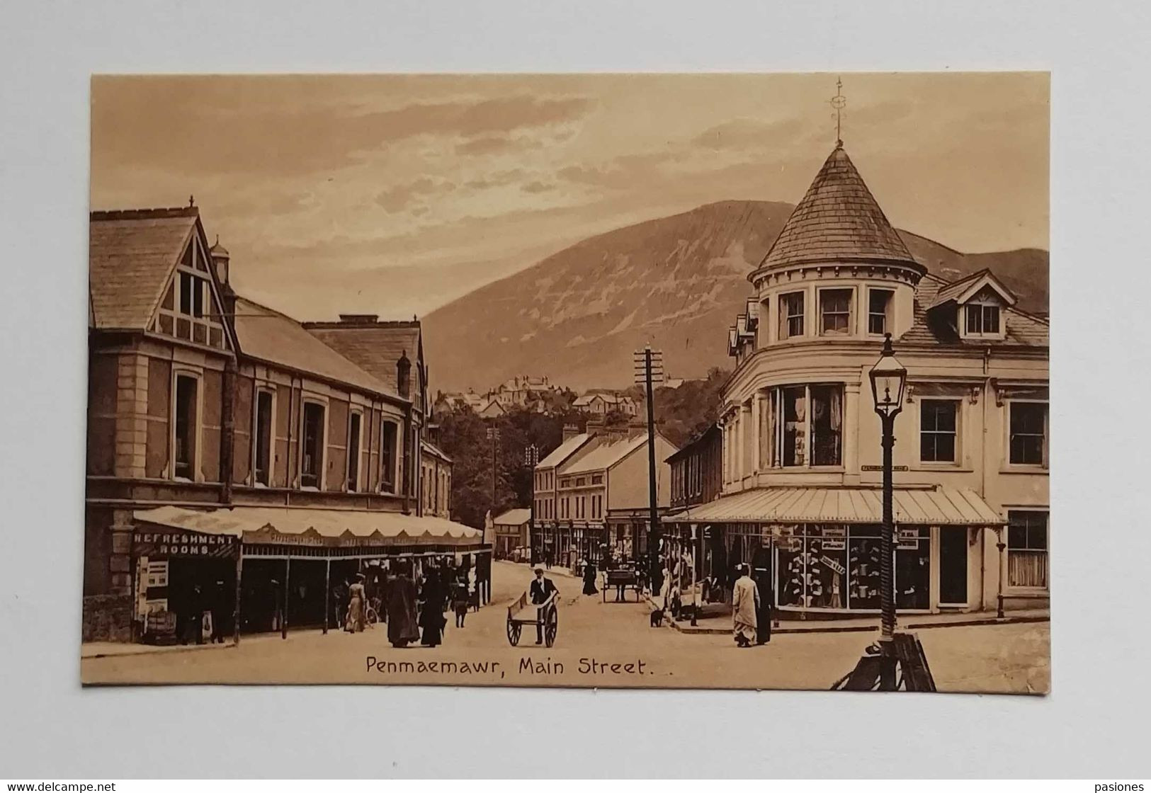 Cartolina Illustrata Penmaemawr - Main Street, Non Viaggiata - Unknown County