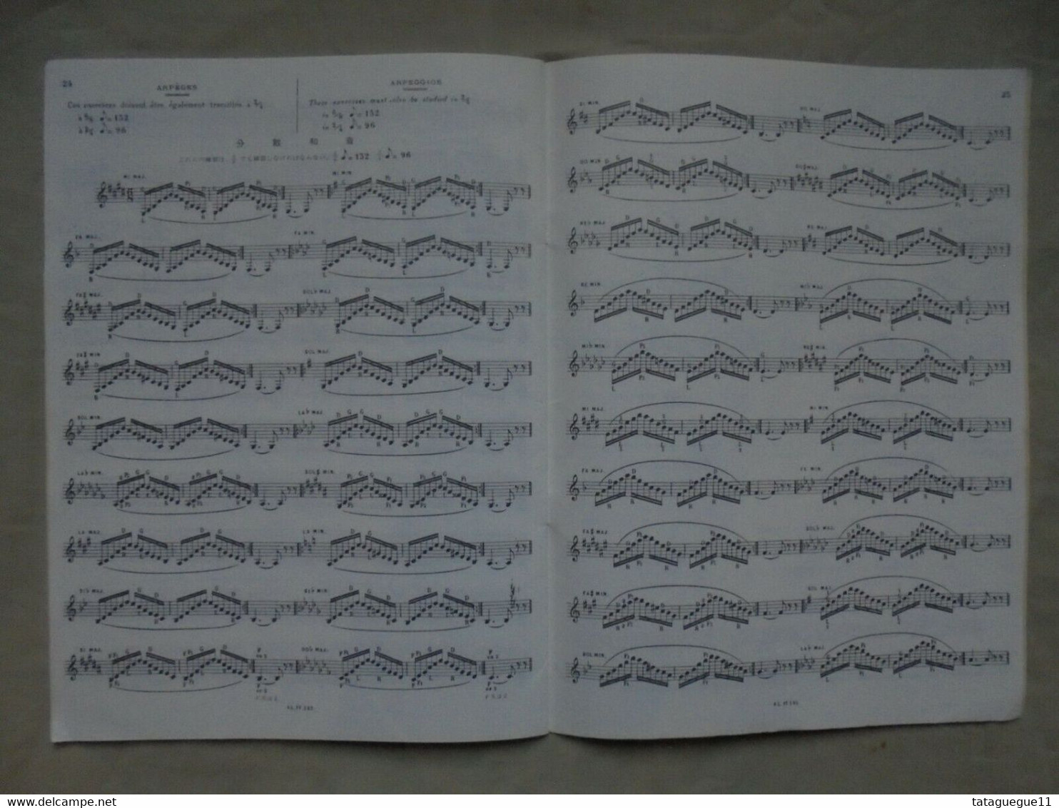 Vintage - Livre Gammes et Exercices pour la clarinette Gaston Hamelin 1979