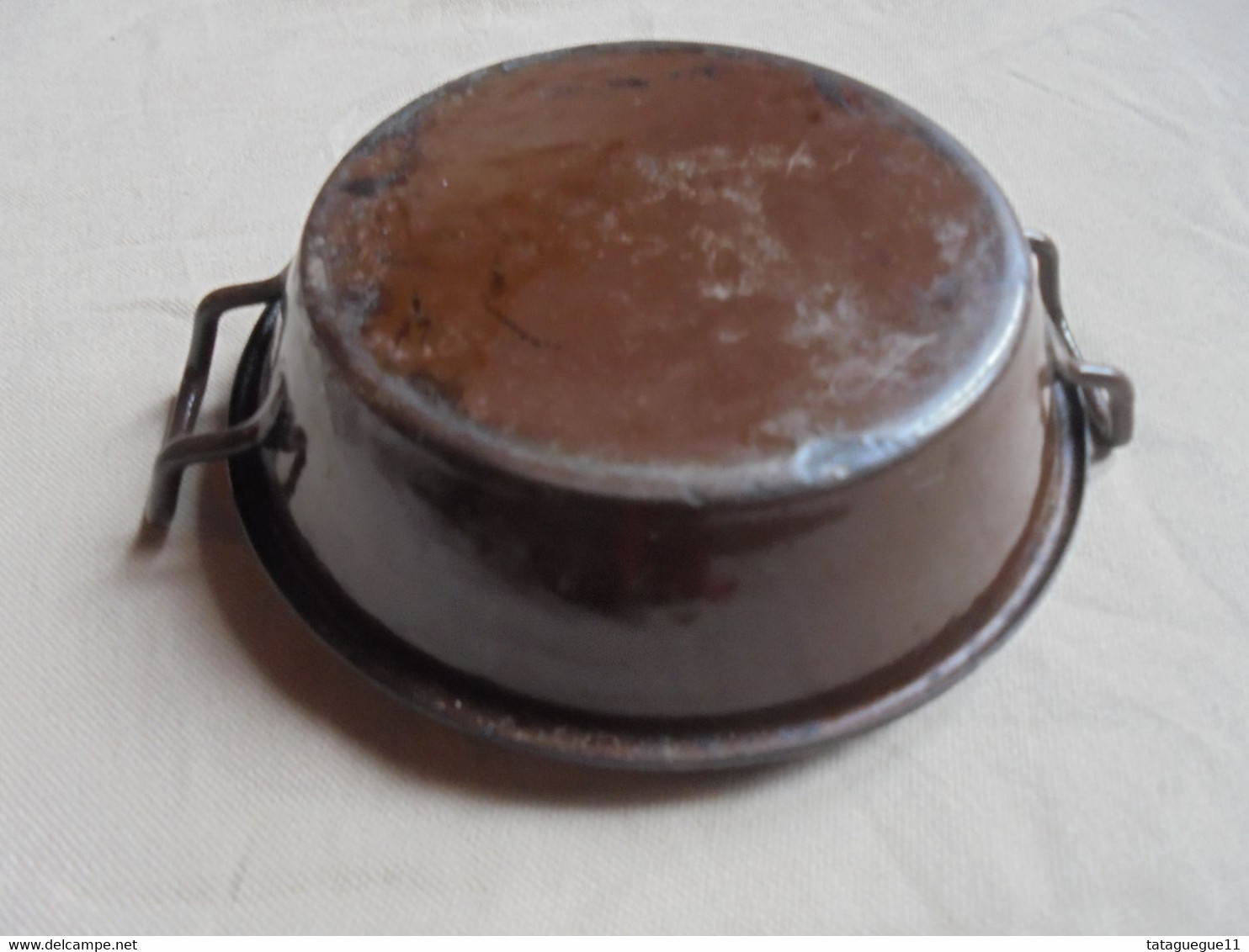 Ancien - Mini Plat à Oeuf En Tôle émaillée Marron - Pots