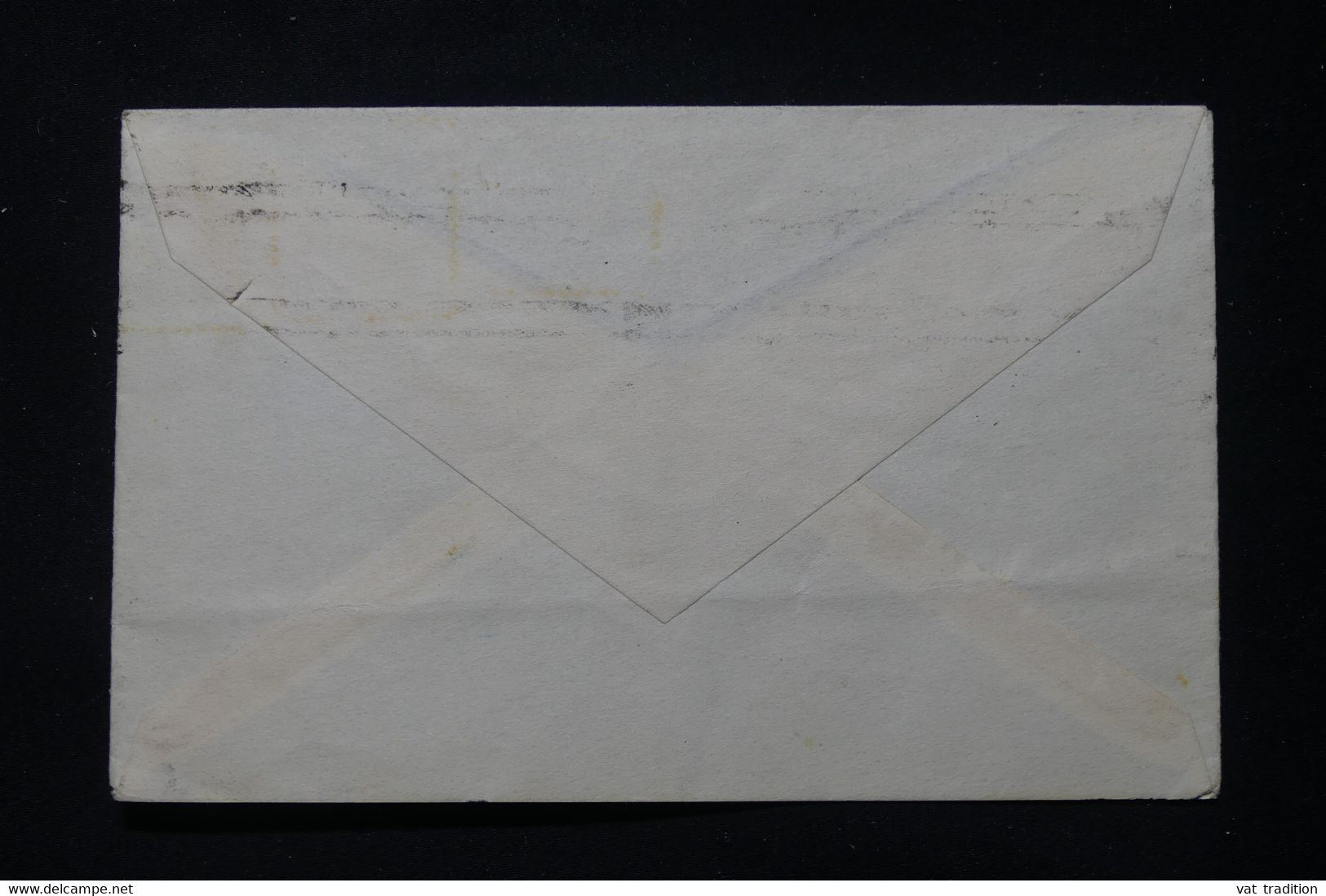 ESPAGNE - Enveloppe Pour Paris Avec Cachet De Censure Militaire De San Sebastian - L 90677 - Lettres & Documents