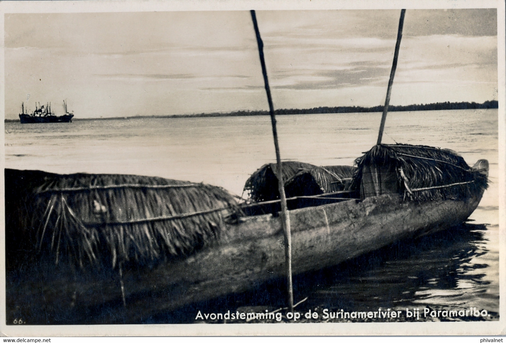 T.P. NO CIRCULADA , SURINAME / SURINAM , CANOA INDÍGENA , TEMA ÉTNICO - Surinam