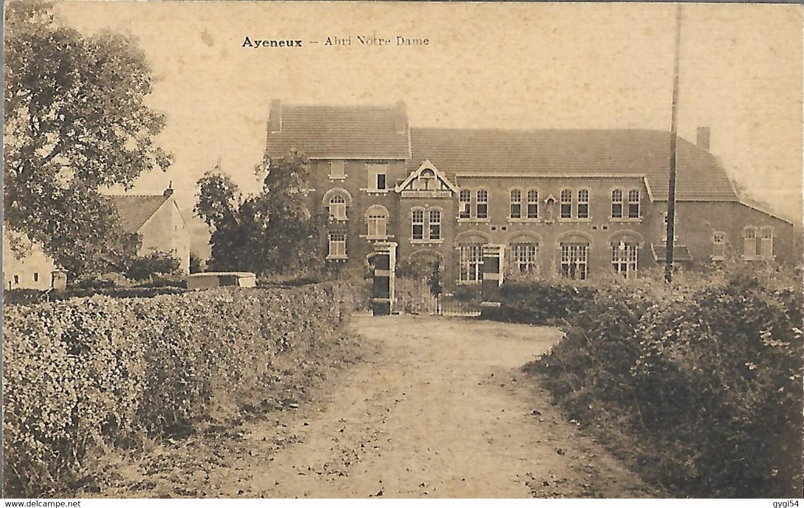 AYENEUX ABRI NOTRE- DAME - Soumagne