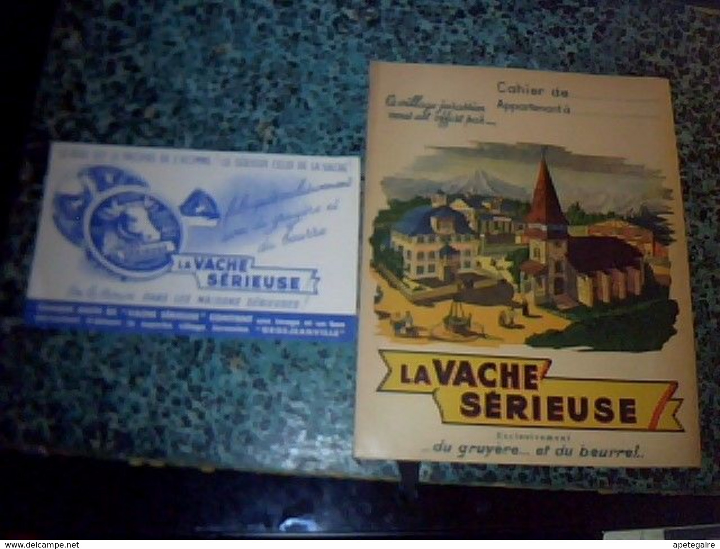 Vieux Papiers Protège Cahier , Folklore Village Jurassien & Buvard Fromage La Vache Sérieuse  Fromagerie Grosjeanville - L