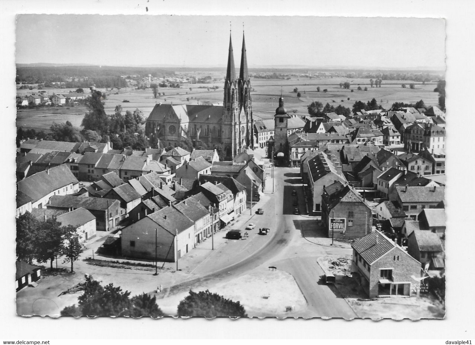 57   SARRALBE   VUE  AERIENNE L'EGLISE   ET VIEILLE TOUR  TRES    BON ETAT     2 SCANS - Sarralbe