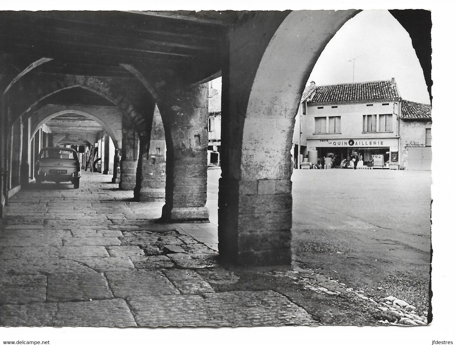 Carte Postale Montpezat De Quercy Les Couverts - Montpezat De Quercy