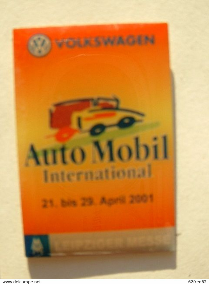 PIN'S VOLKSWAGEN - AUTO MOBIL INTERNATIONAL 2001 - Volkswagen