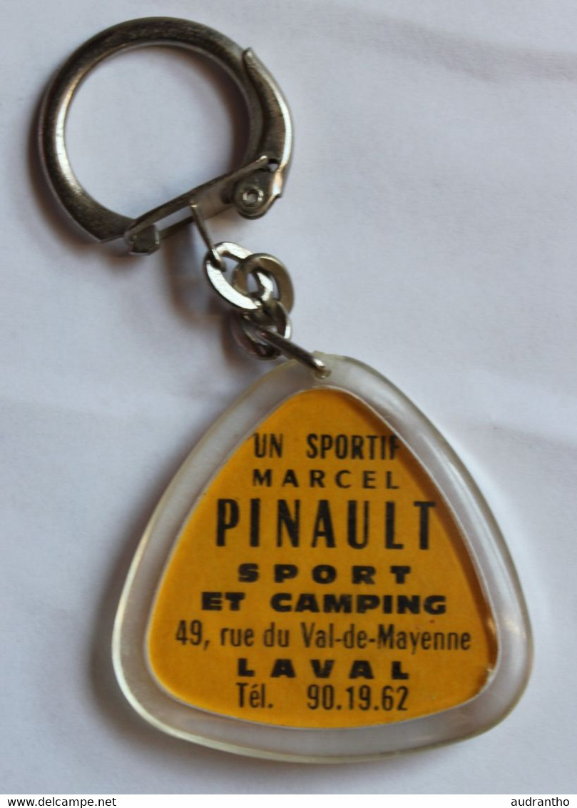 Rare Porte Clés Marcel Pinault Boxeur Champion De Boxe Du Stade Lavallois Sport Et Camping Laval Val De Mayenne - Uniformes, Recordatorios & Misc