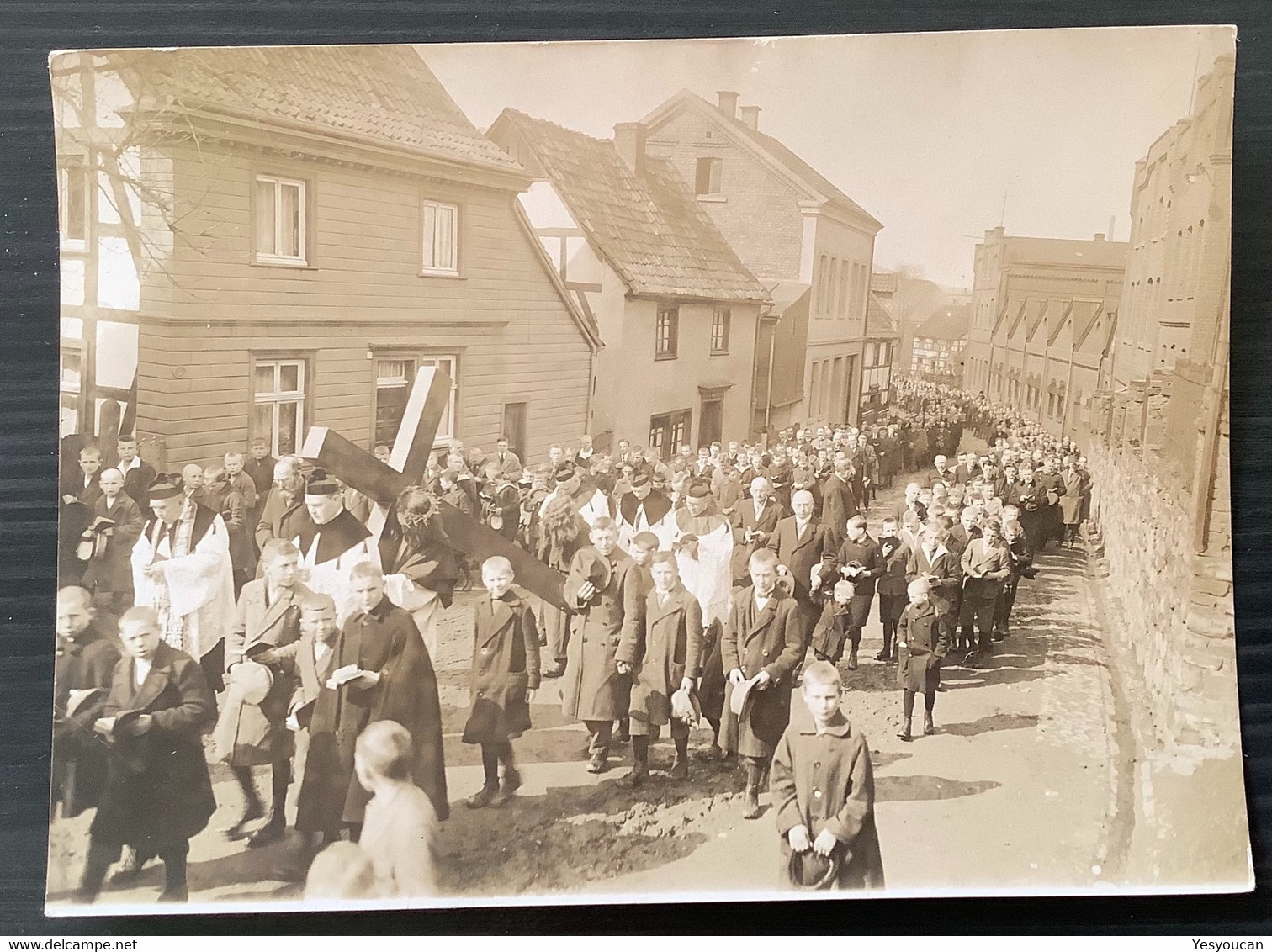 Menden (Sauerland)  Mendener Kreuztracht Presse-Foto 1920 Er Jahre (Nordrhein-Westfalen Photo AK Religion Procession - Menden