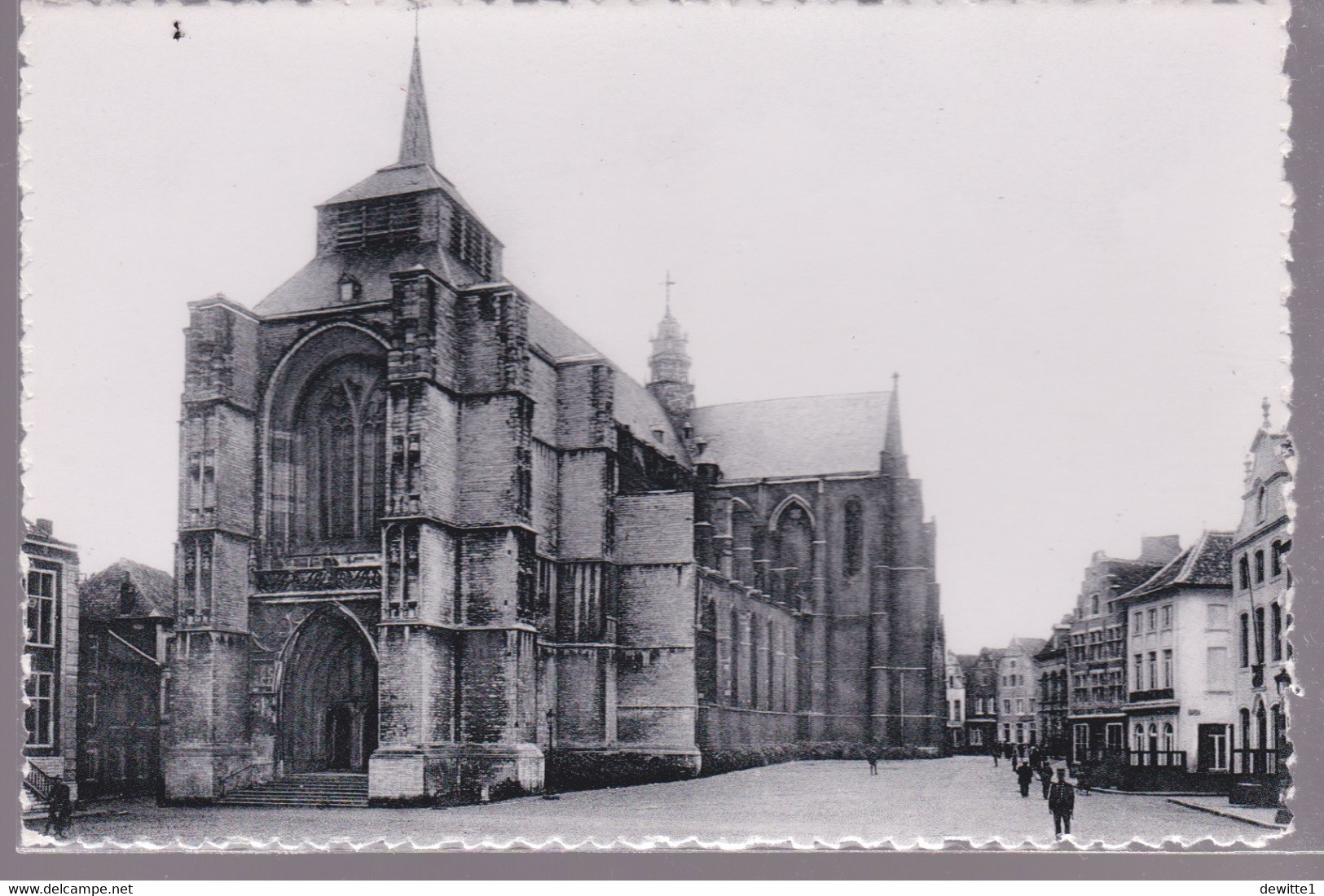 DIEST.   ST. Sulpiciuskerk En Grote Markt - Diest