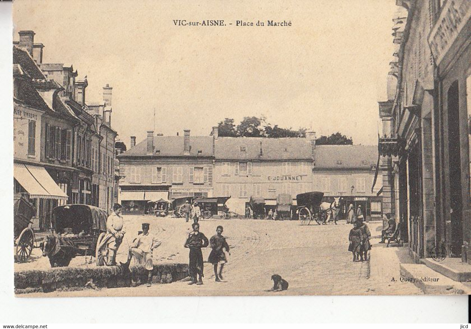 02- Vic Sur Aisne  Place Du Marche - Vic Sur Aisne