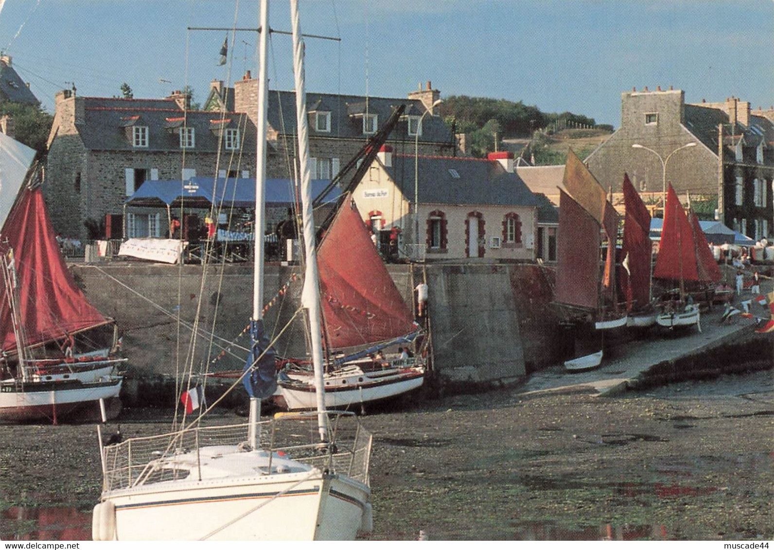 BATEAUX DANS LE PORT -  LIEU INCONNU - Altri & Non Classificati