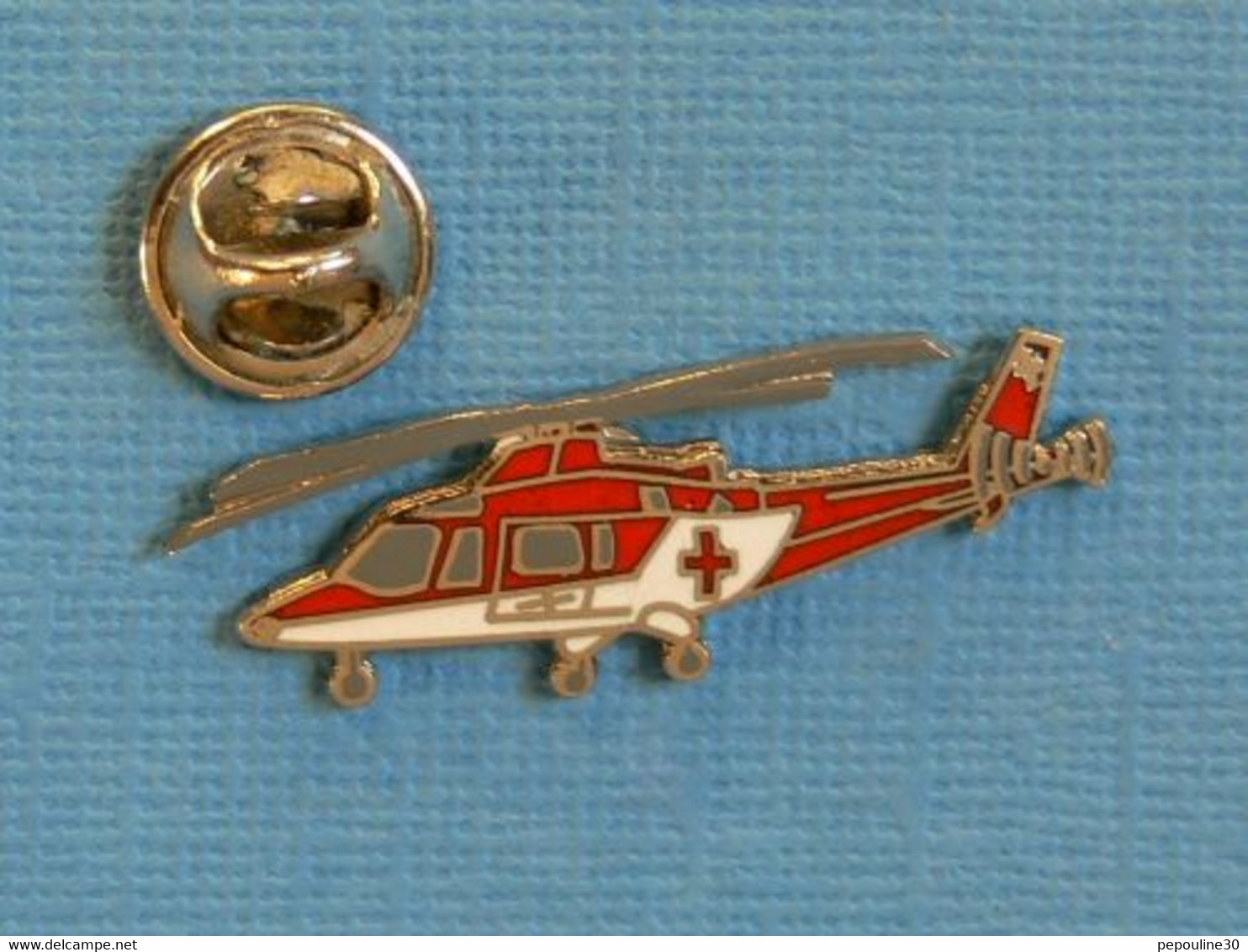 1 PIN'S //  ** HÉLICOPTÈRE DE SECOURS / AW109 DE LA RÉGA / SUISSE ** . (CH - SUISSE) - Avions