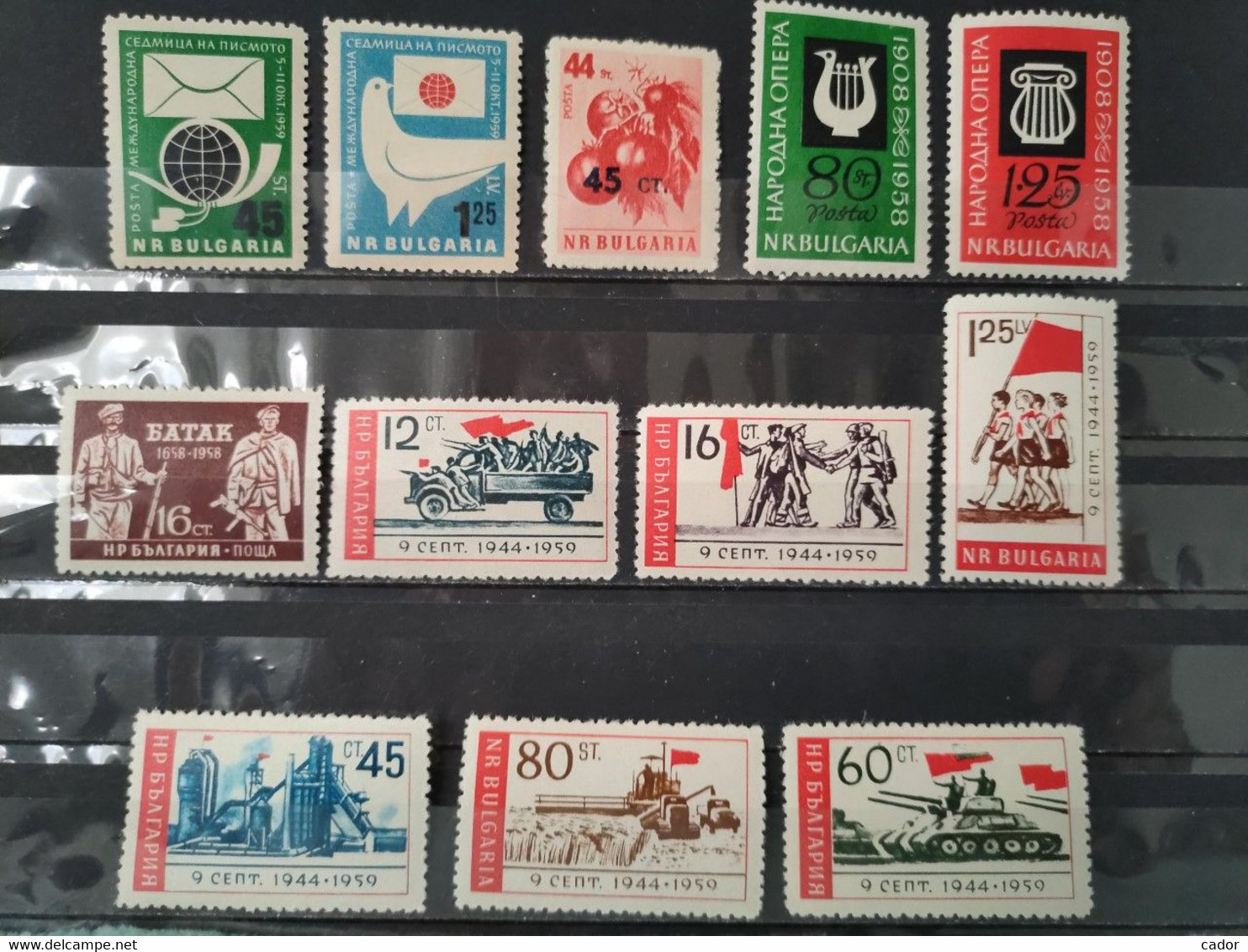 BULGARIE - 1959 - 37 Timbres Neufs * Dont Séries - Bonne Côte (voir Détail Et Scan) - Collections, Lots & Series