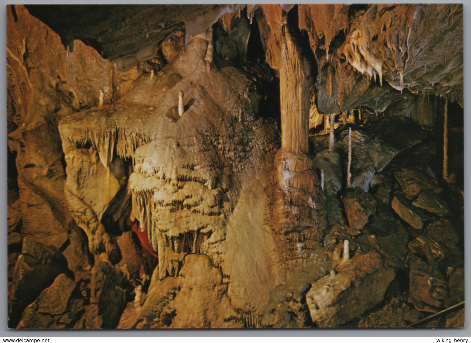 Attendorn - Tropfsteinhöhle 3   Jonische Säule - Attendorn
