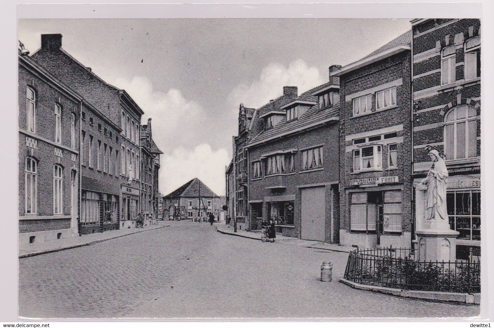 BILZEN.  Genutstraat - Bilzen