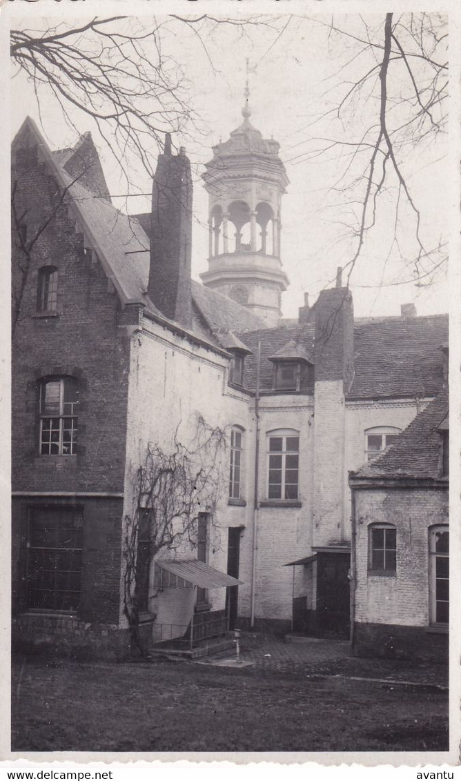 MONS / DERRIERE L HOTEL DE VILLE / CARTE PHOTO - Mons