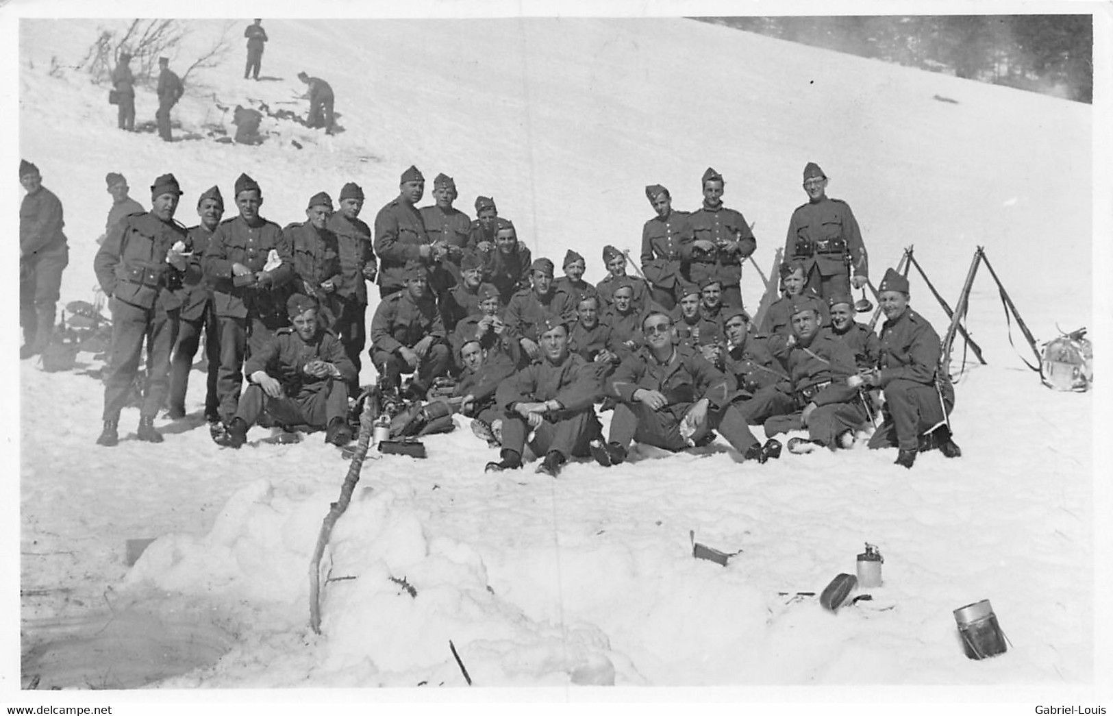 Carte-Photo Groupe De Soldats Dans La Neige Gourde  - Armée Suisse   - Militaria - Schweizer Armee - Autres & Non Classés