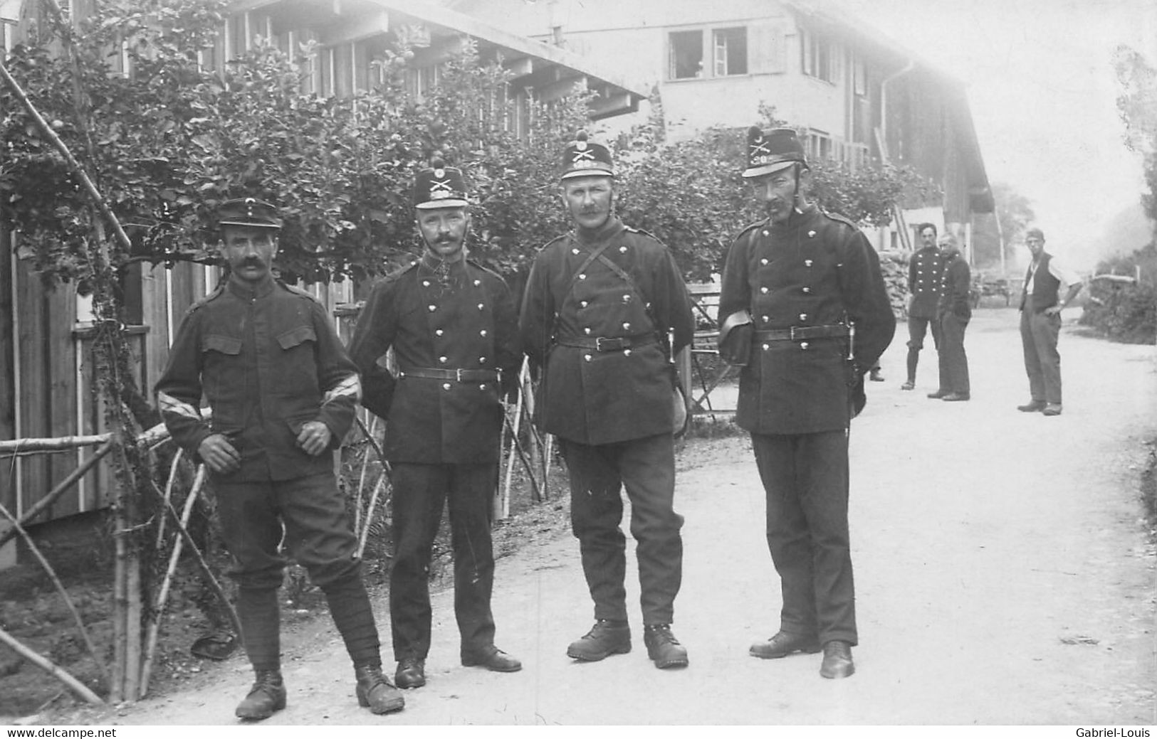 Soldats  Armée Suisse  - Militaria - Schweizer Armee - Sonstige & Ohne Zuordnung