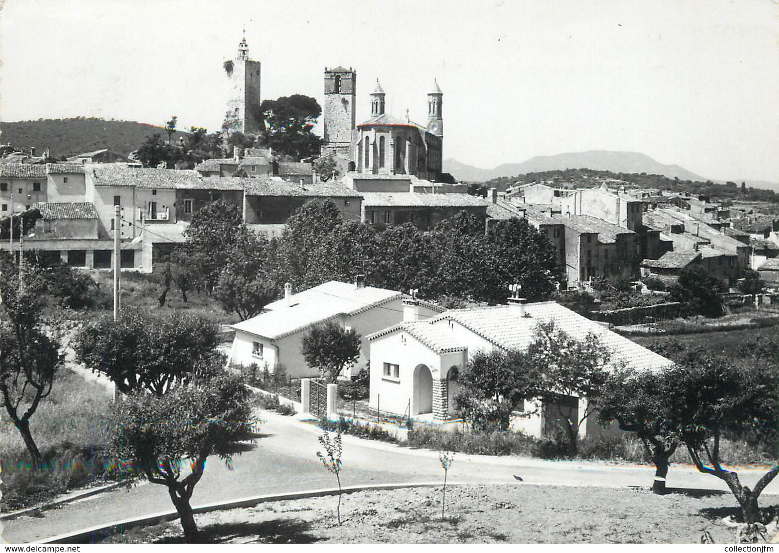 / CPSM FRANCE 83 "Rians, Vue Générale Du Quartier Des Moulins à Vent" - Rians