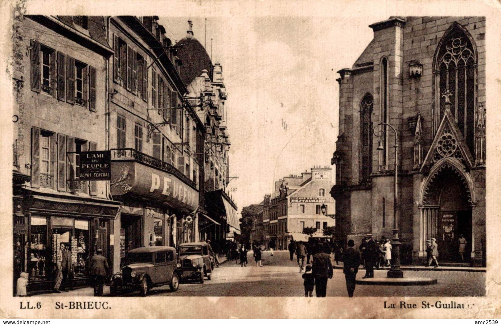 22 SAINT-BRIEUC  La Rue St-Guillaume - Saint-Brieuc