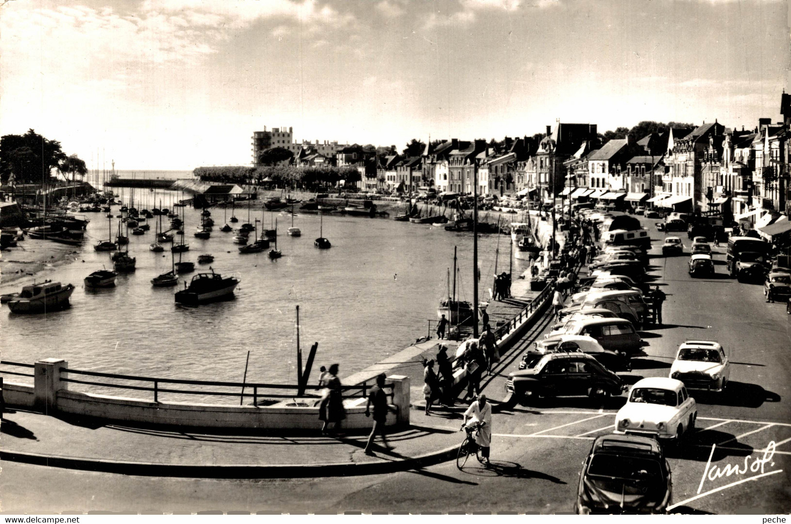 N°79299 -cpsm Le Port De La Baule Et Du Pouliguen -nombreuses Voitures- - Turismo