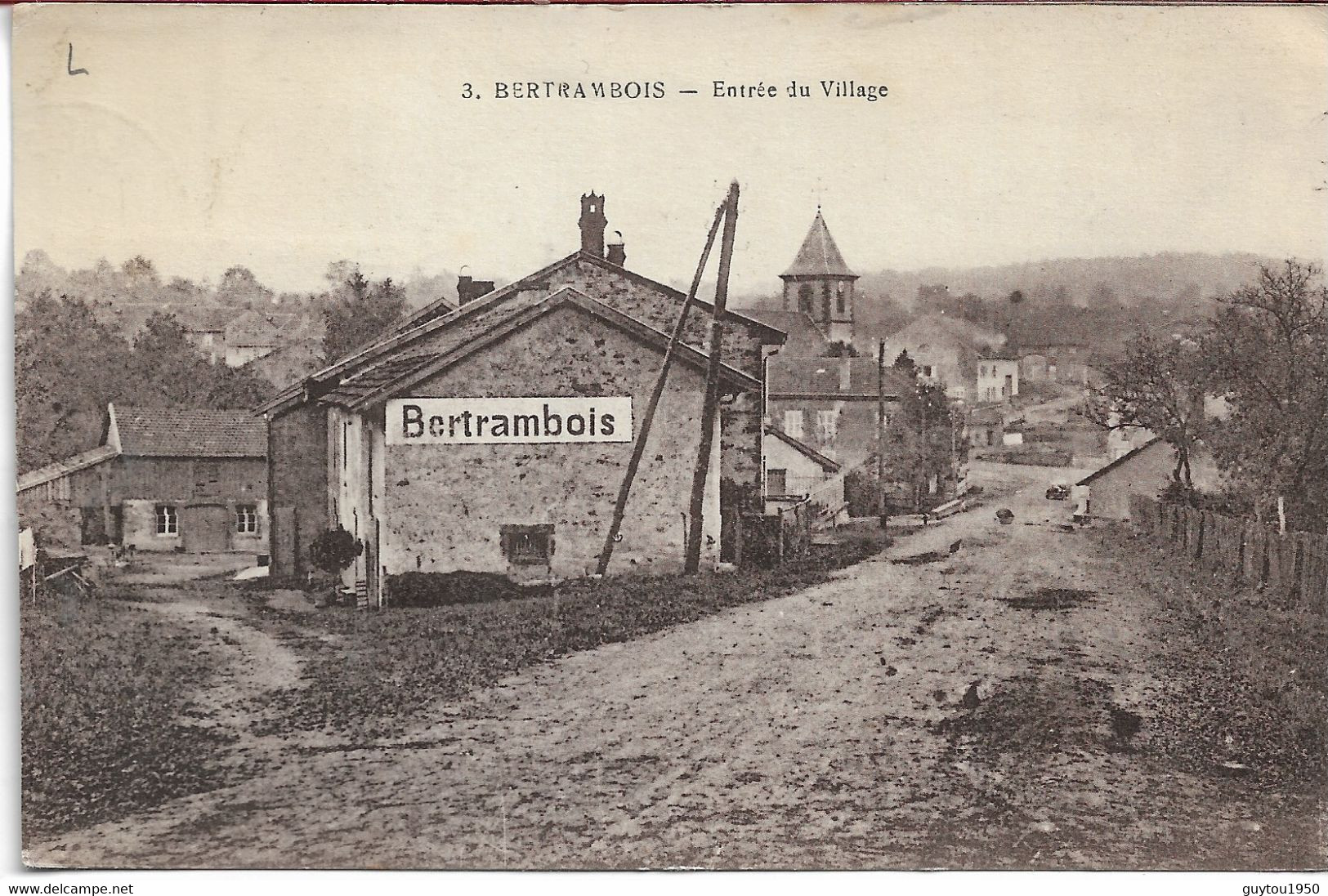 très bon lot de 60 cartes postales de villages de france