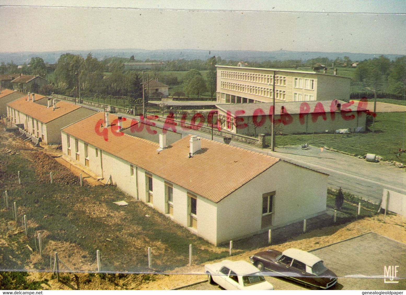 87-ORADOUR SUR VAYRES- LE GROUPE SCOLAIRE - ECOLE- DS CITROEN - EDITEUR FAROU COUZEIX - Oradour Sur Vayres