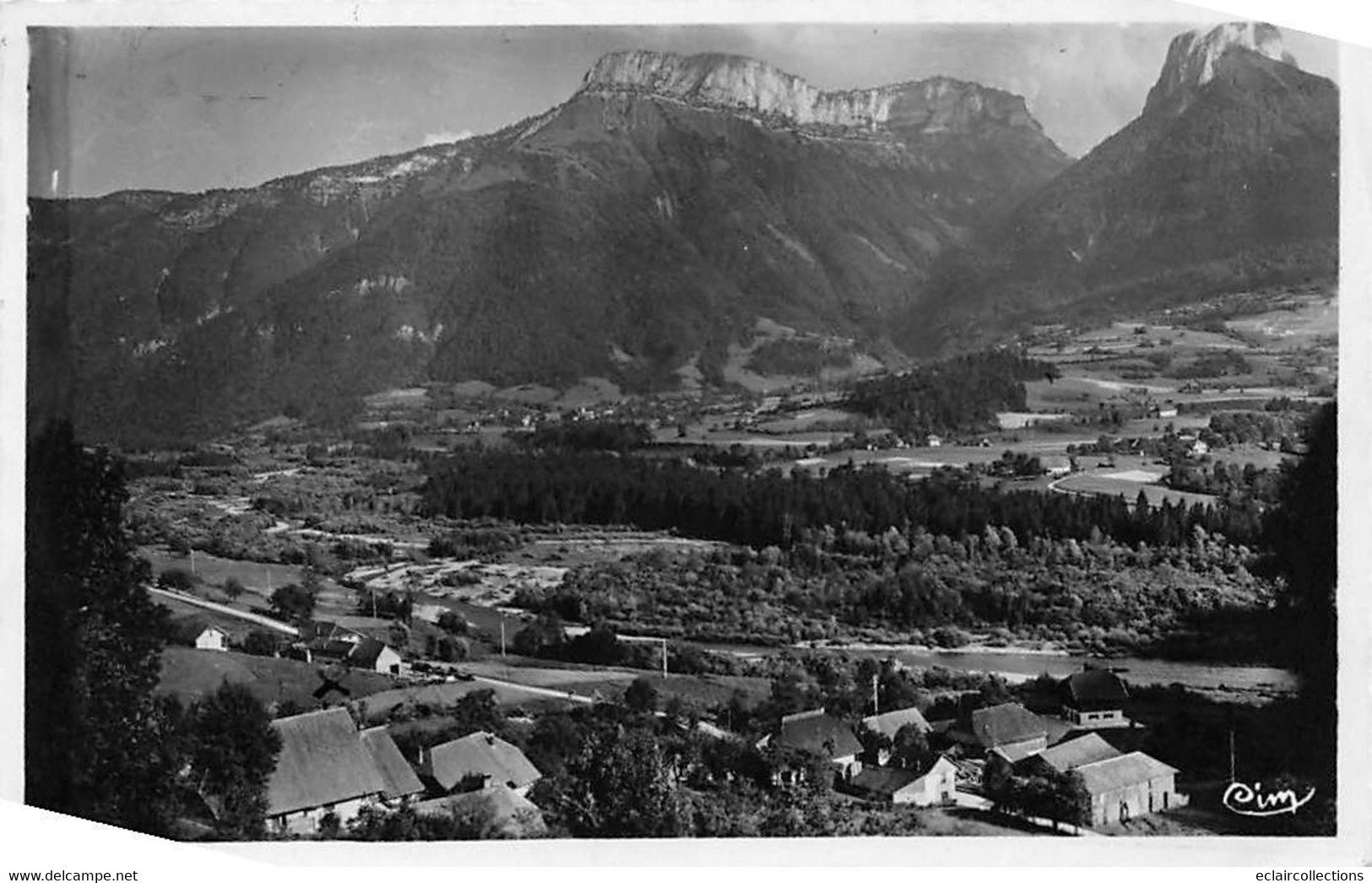 Dingy-Saint-Clair       74       Hôtel Du Fier Et Vue Générale      (voir Scan) - Dingy-Saint-Clair