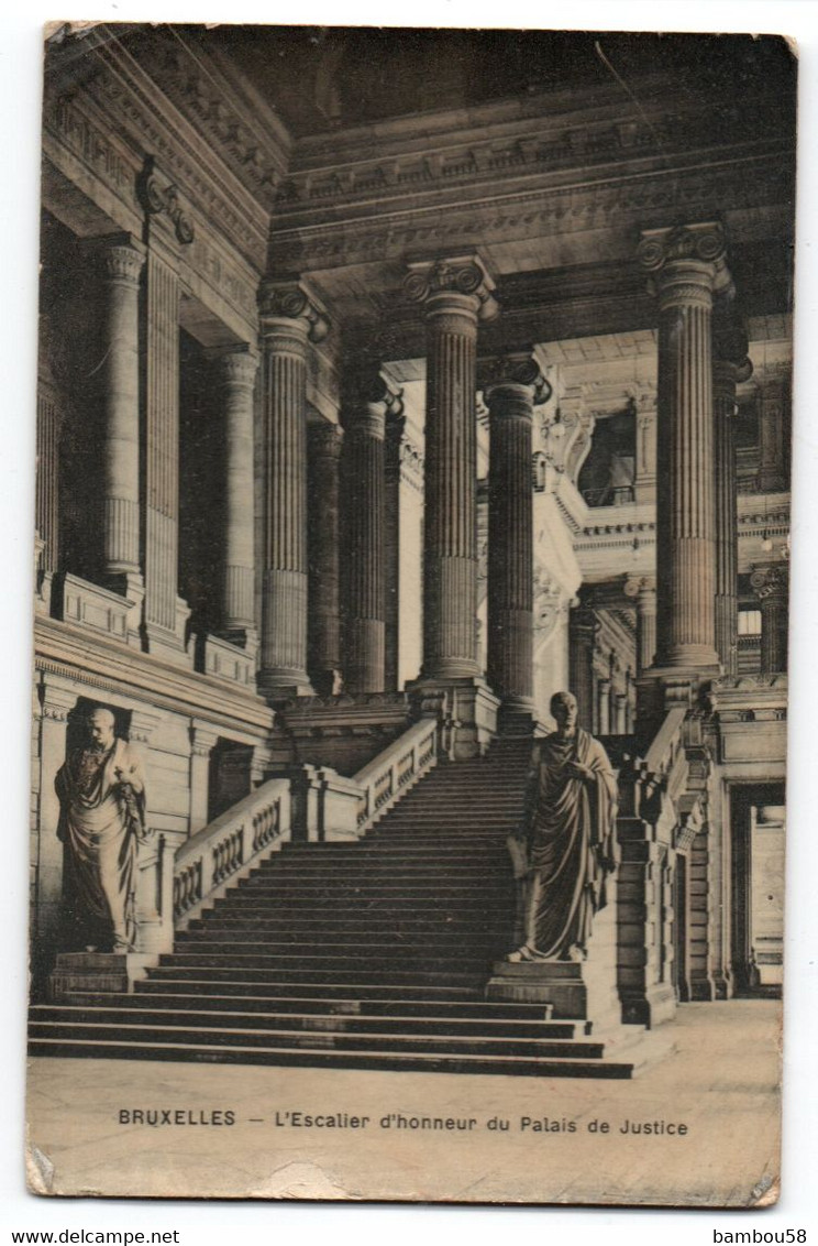 BRUXELLES * BELGIQUE * ESCALIER D'HIONNEUR AU PALAIS DE JUSTICE * Carte Glacée - Bruxelles National - Aéroport