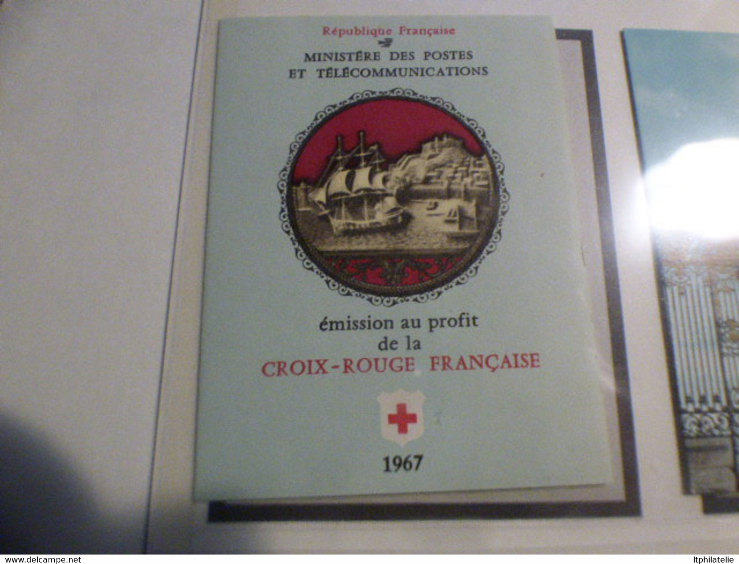 DESTOCKAGE  CARNETS CROIX ROUGE PETITE COLLECTION DE 30 CARNETS CROIX ROUGE DEPUIS 1964