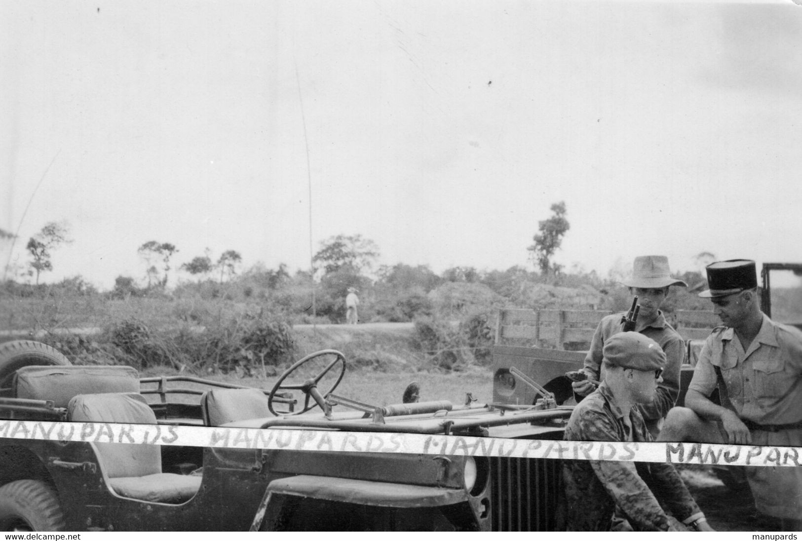 VIET-NAM / PHOTO / 1948-1951 / 13e DEMI BRIGADE LEGION ETRANGERE / DONG DA - HANOI / JEEP / VIETNAM / INDOCHINE / DBLE - Guerra, Militari