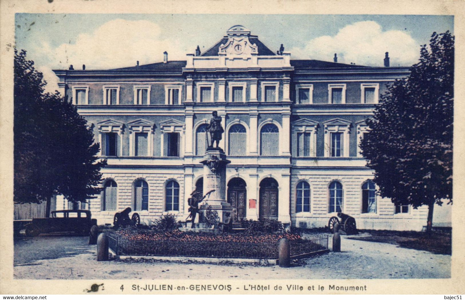 Saint Julien En Genevois - L'hôtel De Ville Et Le Monument - Saint-Julien-en-Genevois