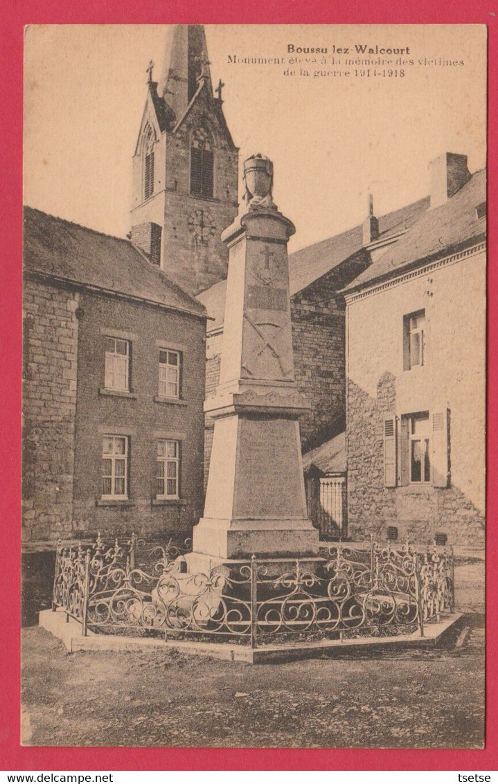 Boussu-lez-Walcourt - Monument Aux Victimes Et Maisons Environnantes ( Voir Verso ) - Froidchapelle