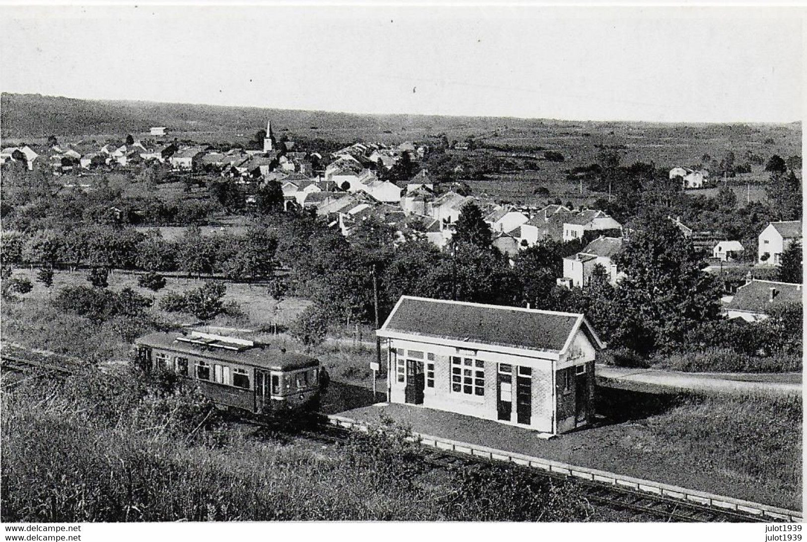 MUNO ..-- TRAIN  . GARE . Ligne BERTRIX - MUNO .  Superbe !!! - Florenville