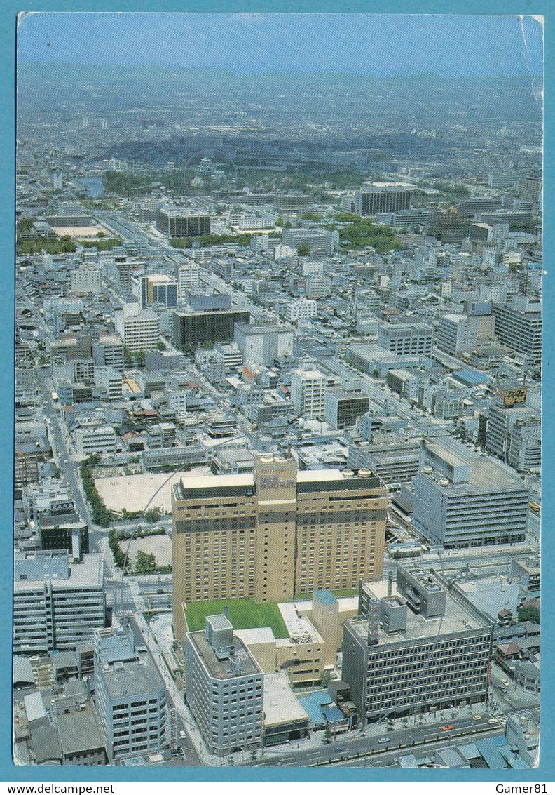 Hotel NAGOYA Kanko - Vue D'ensemble Du Côté Sud De L'Hôtel Et Vue Lointaine Sur Le Château De Nagoya - Nagoya