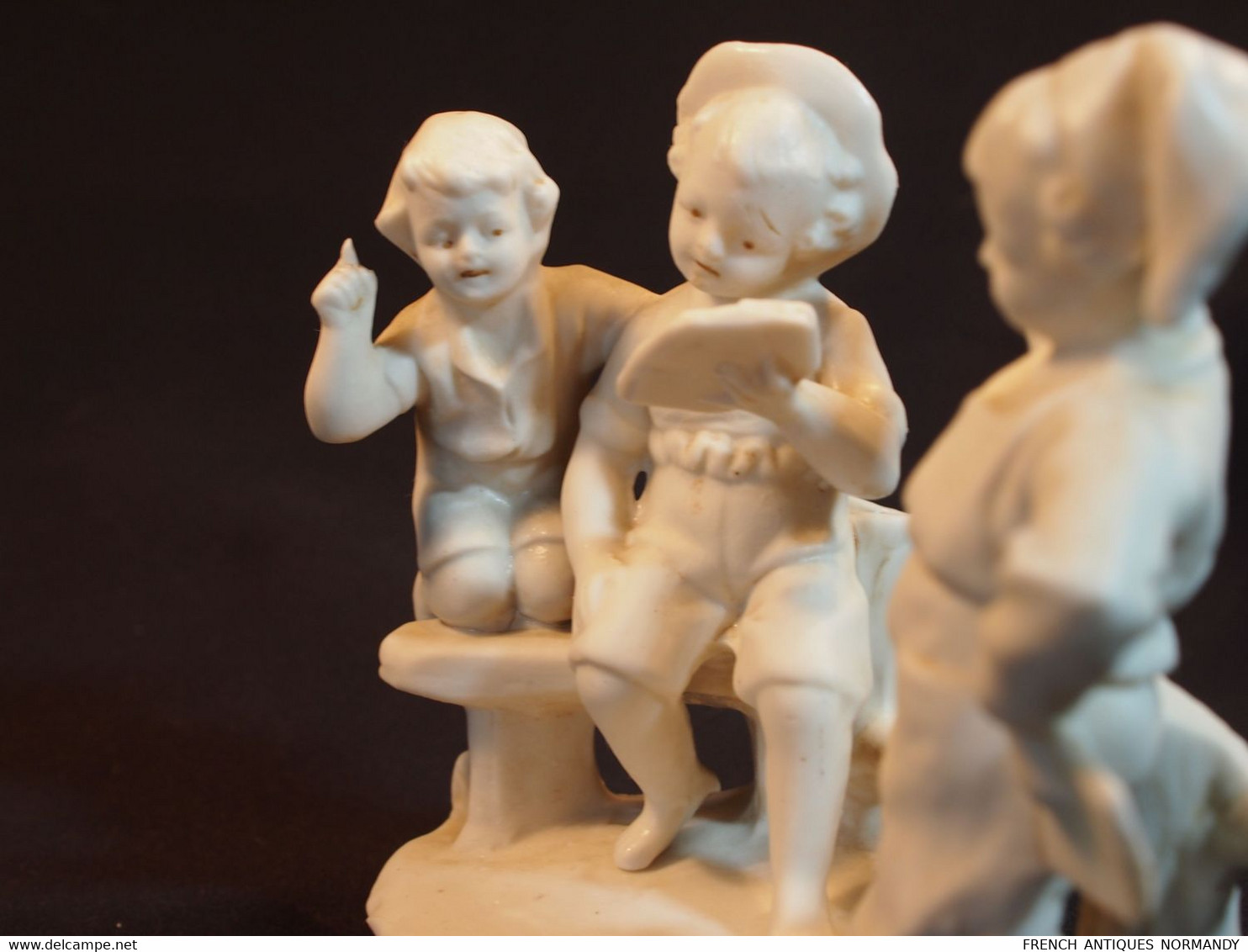 Groupe En Biscuit Enfants Qui Jouent Aux Cartes - Production Allemande Vers 1910 - Sonstige & Ohne Zuordnung