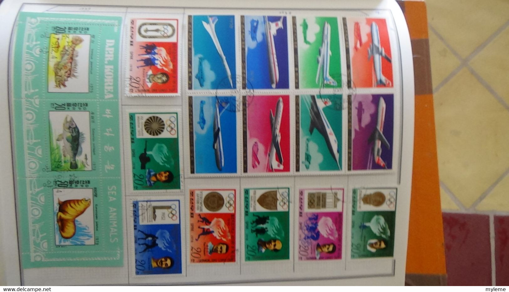 R31 Sur Feuilles De Cahier Timbres Corée, Hong-Kong, Indes, Indochine . Port Offert à 50 % Pour La France - Collections (en Albums)