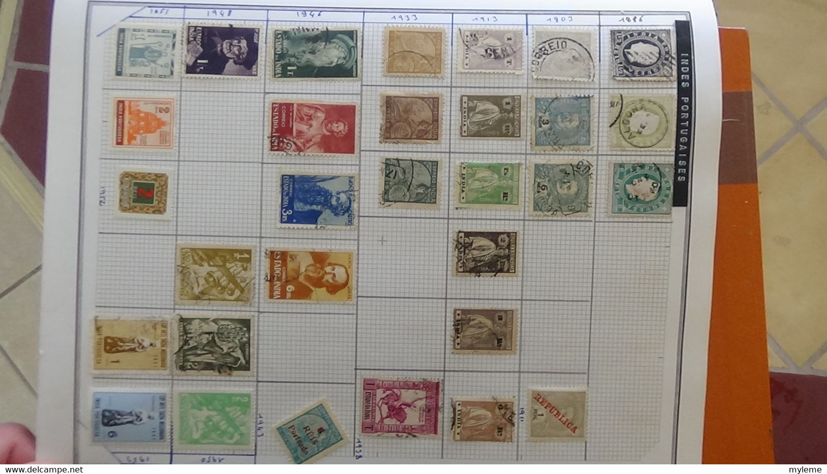 R31 Sur feuilles de cahier timbres Corée, Hong-Kong, Indes, Indochine . Port offert à 50 % pour la France