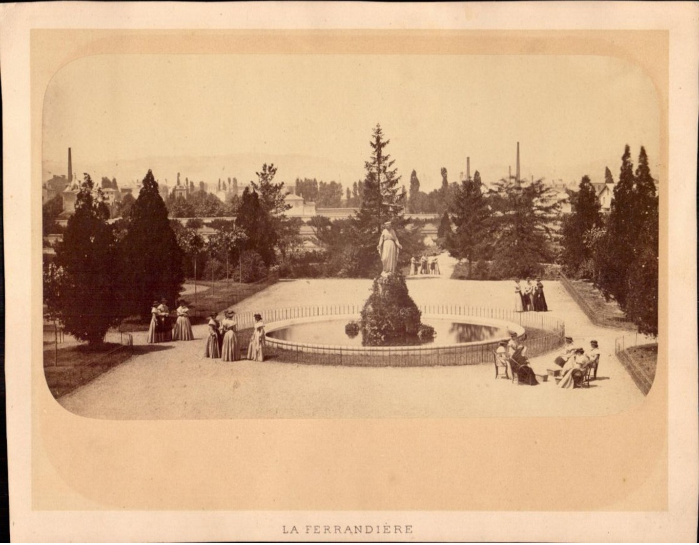 Rhone, Lyon, Villeurbanne, Sacré Coeur La Ferrandiere, Lot De 6 Photos Albuminees,    (bon Etat)  Dim : 22 X 17. - Luoghi