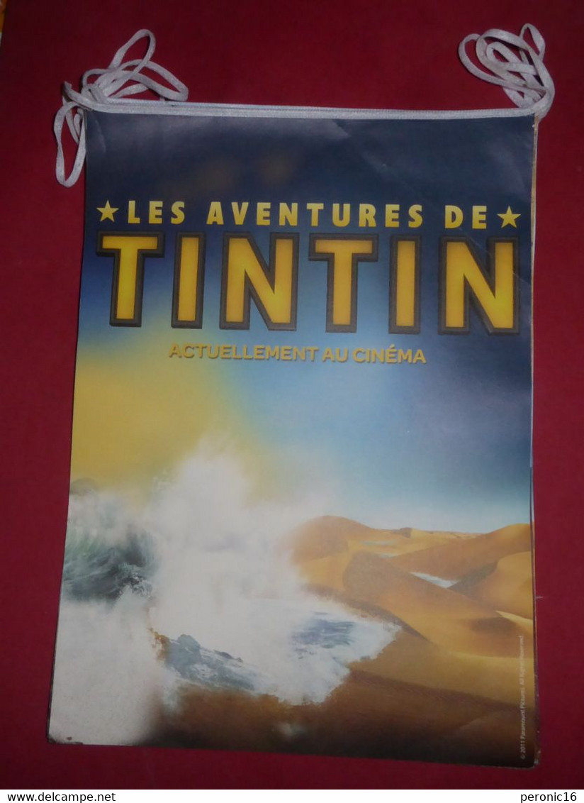 TINTIN : Une Banderole De 9 Feuilles R° V° , Pour Un Film : Les Aventures De TINTIN , Actuellement Au Cinéma 2011 - Otros Accesorios