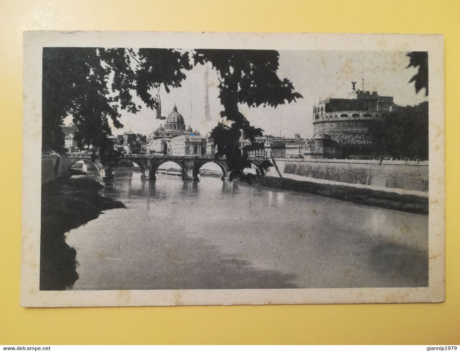 CARTOLINA POSTCARD ITALIA ITALY 1950 LAZIO ROMA FIUME TEVERE BOLLO DEMOCRATICA - Fiume Tevere