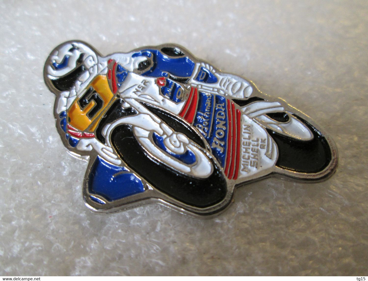 PIN'S MOTO HONDA NSR ROTHMANS MICHAEL DOOHAN GRAND PRIX - Motorbikes